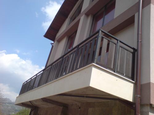 Тераса - врачански камък 